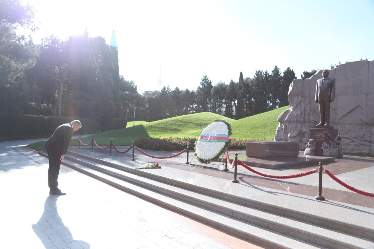 Zəfər Günümüz Mübarək!